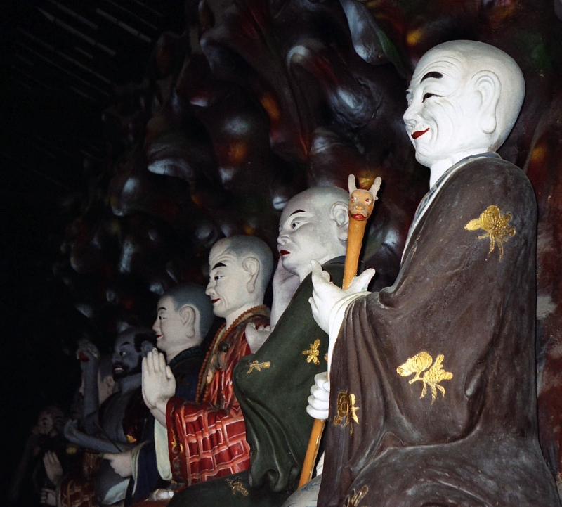 wise men, Leshan China.jpg